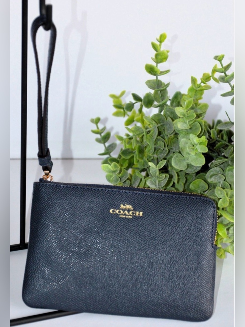 Coach Crossgrain Leather Corner Zip Wristlet Wallet